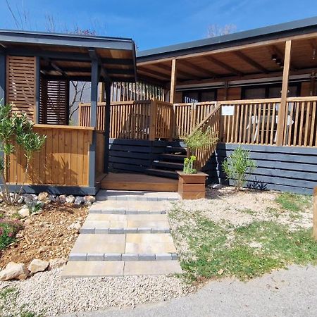 Mobile Home Kmz Selce Bagian luar foto