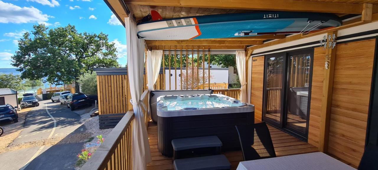 Mobile Home Kmz Selce Bagian luar foto