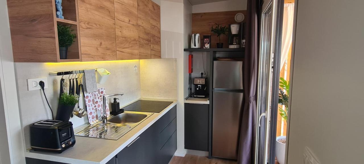 Mobile Home Kmz Selce Bagian luar foto