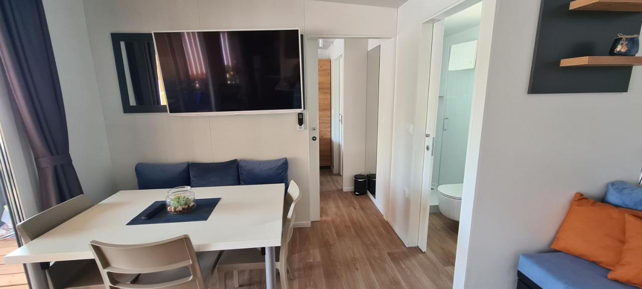 Mobile Home Kmz Selce Bagian luar foto