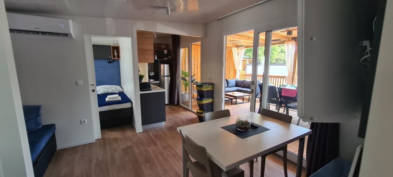 Mobile Home Kmz Selce Bagian luar foto