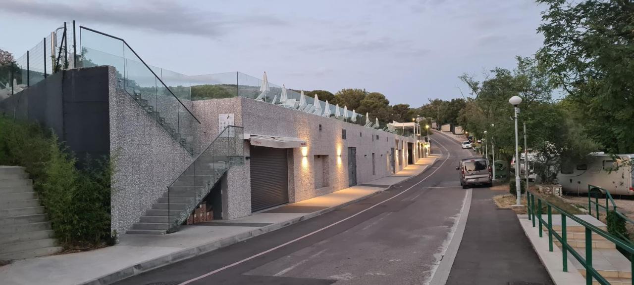 Mobile Home Kmz Selce Bagian luar foto